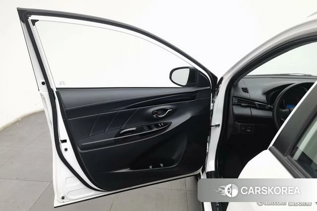 Toyota YARIS L Zhixuan id 4210578 из Китая 15