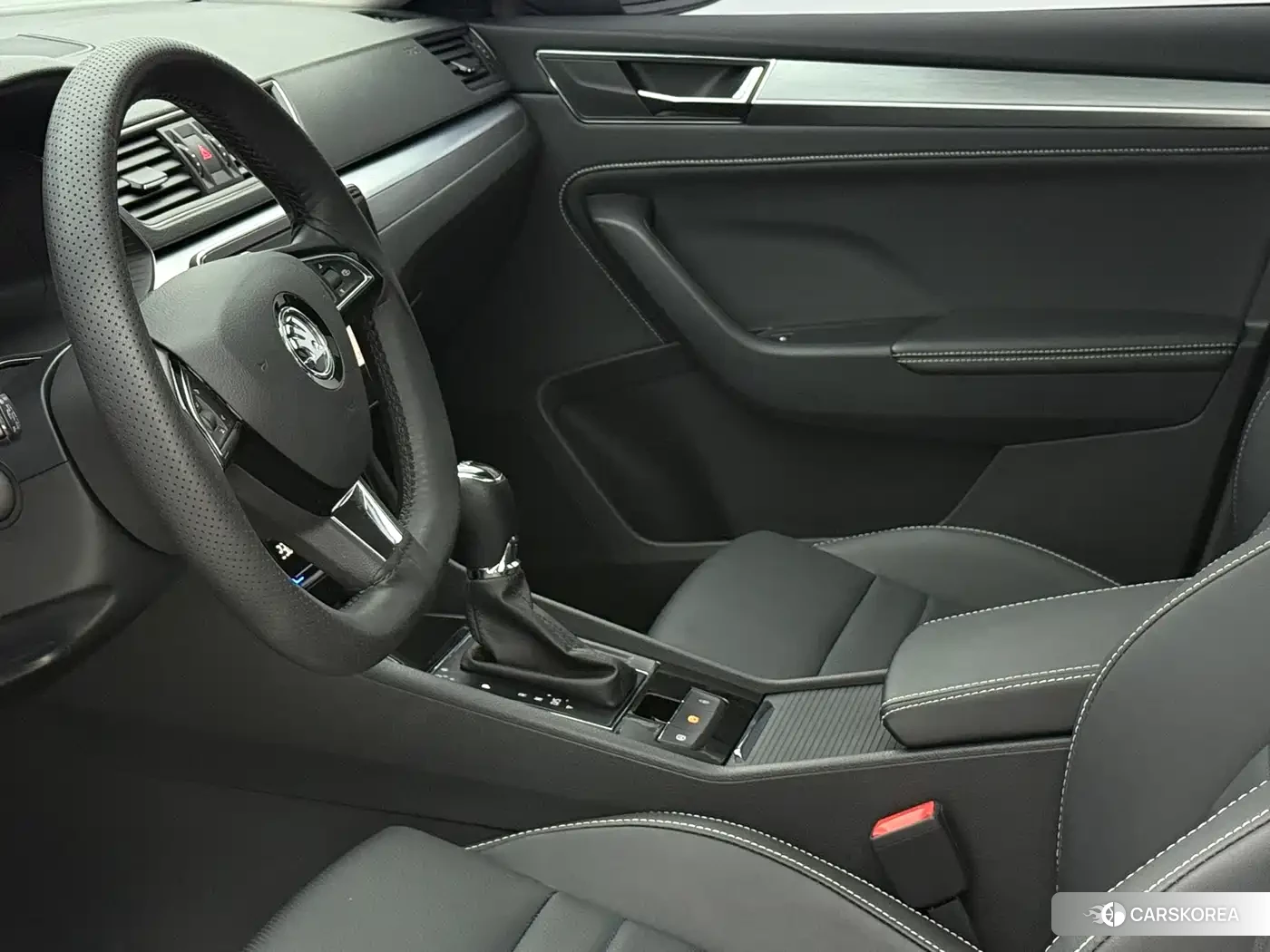 Skoda Superb id 4601760 из Китая 15