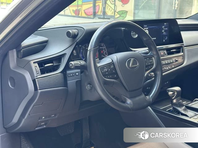 Lexus ES id 4220878 из Китая 15