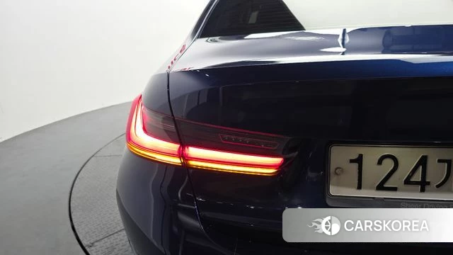 BMW 3 Series (G20) id 4530091 из Кореи 15