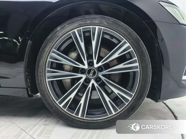 Audi A6L id 4261672 из Китая 15