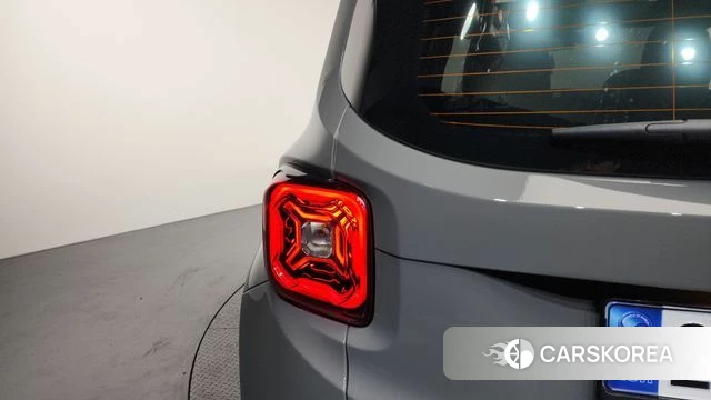 Jeep Renegade id 4376560 из Кореи 15