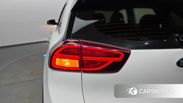Kia The New Niro id 4397010 из Кореи 15