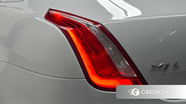 Jaguar All New XJ id 4643037 из Кореи 15