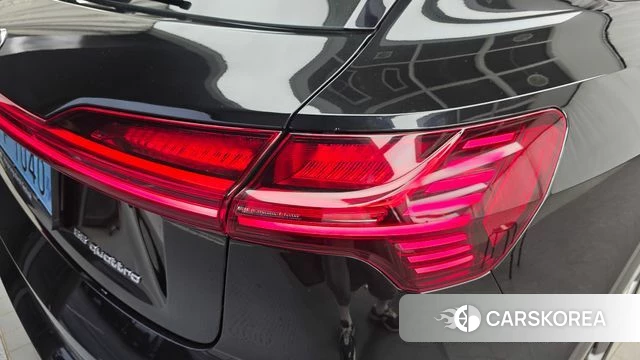 Audi e-Tron id 4585143 из Кореи 15