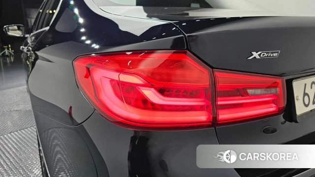 BMW 5 Series (G30) id 4632867 из Кореи 15