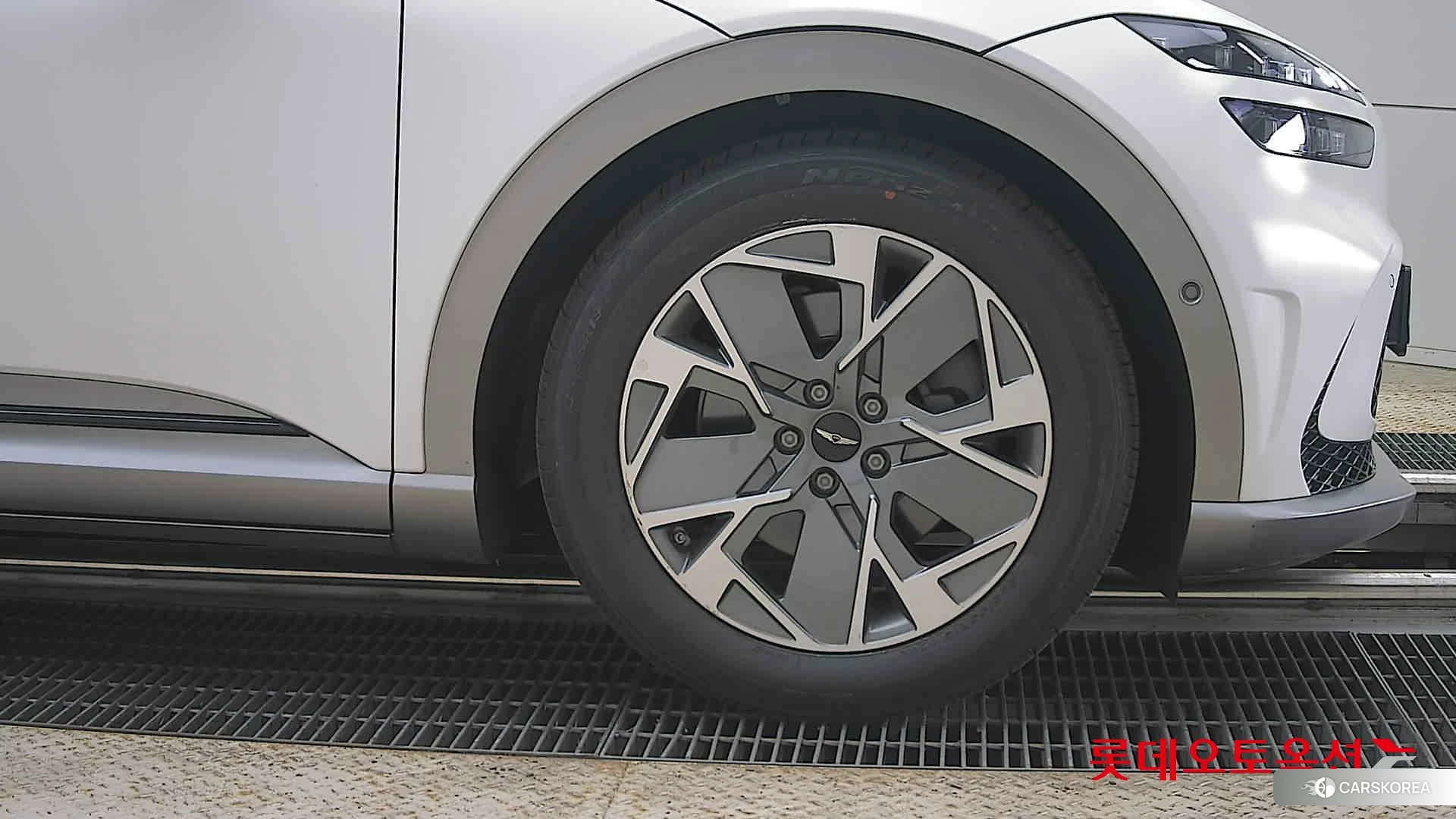 Hyundai GV60 id 4296743 из Кореи 15