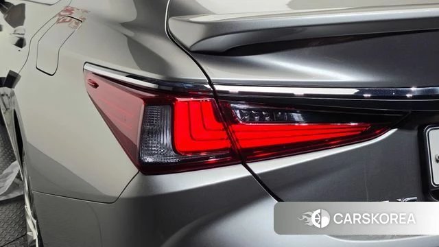 Lexus ES300h 7th generation id 4894597 из Кореи 15
