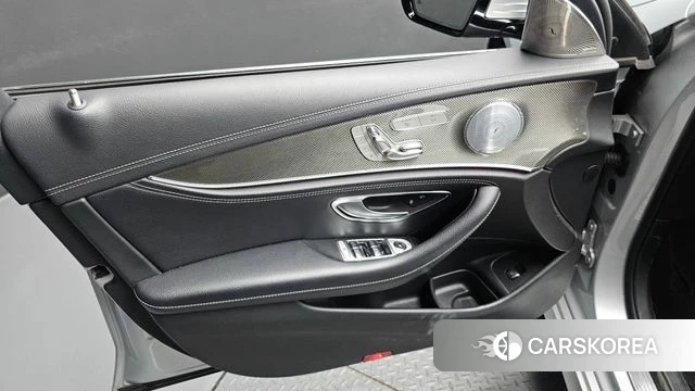 Mercedes-Benz E-Class W213 id 4698955 из Кореи 15