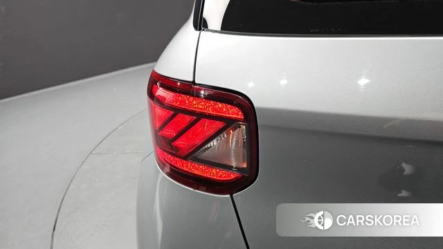 Hyundai Venue id 4918474 из Кореи 15