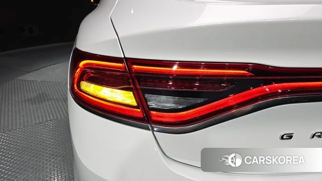 Hyundai Grandeur IG Hybrid id 4520423 из Кореи 15
