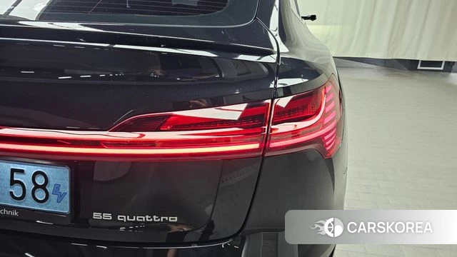 Audi e-Tron id 4646540 из Кореи 15