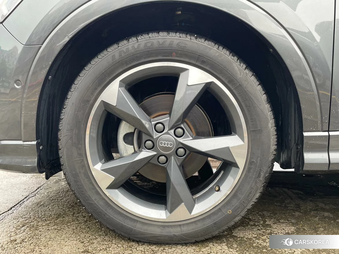 Audi Q3 id 4426838 из Китая 15