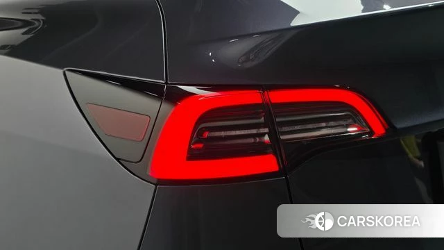 Tesla Model Y id 4757693 из Кореи 15