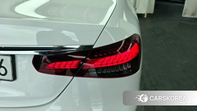 Mercedes-Benz E-Class W213 id 4355817 из Кореи 15
