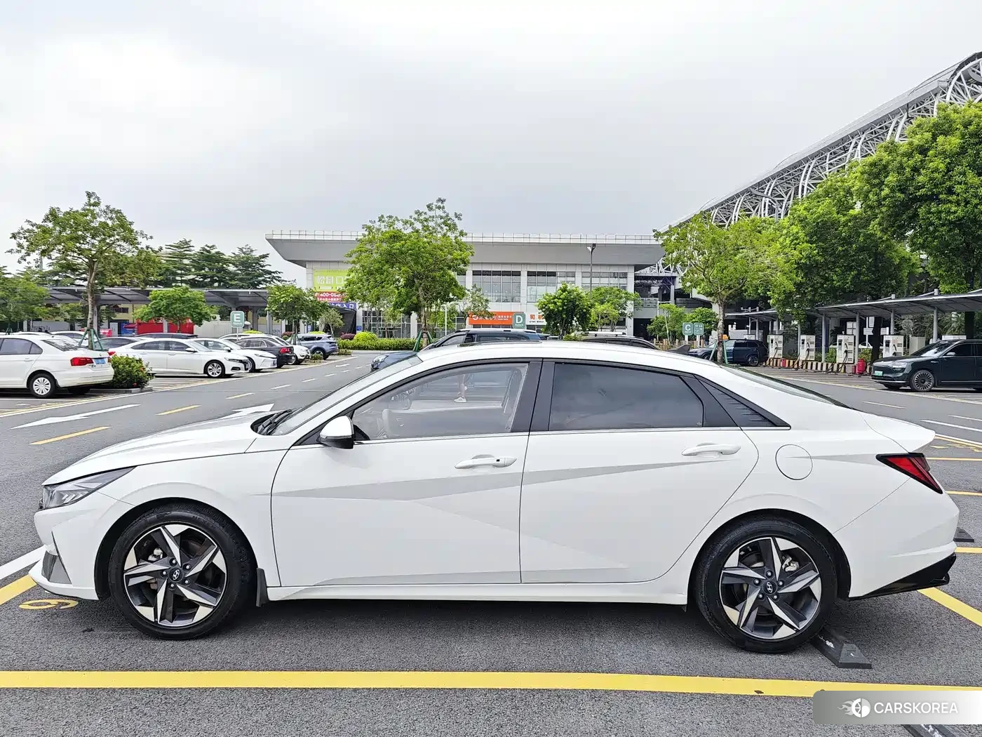 Hyundai Elantra id 4570574 из Китая 15