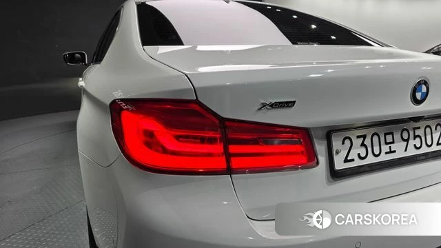 BMW 5 Series (G30) id 4662631 из Кореи 15