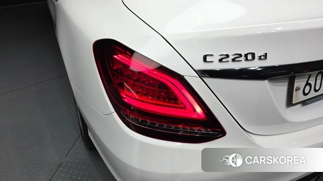 Mercedes-Benz C-Class W205 id 4384732 из Кореи 15