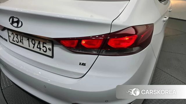 Hyundai Avante AD id 4850073 из Кореи 15
