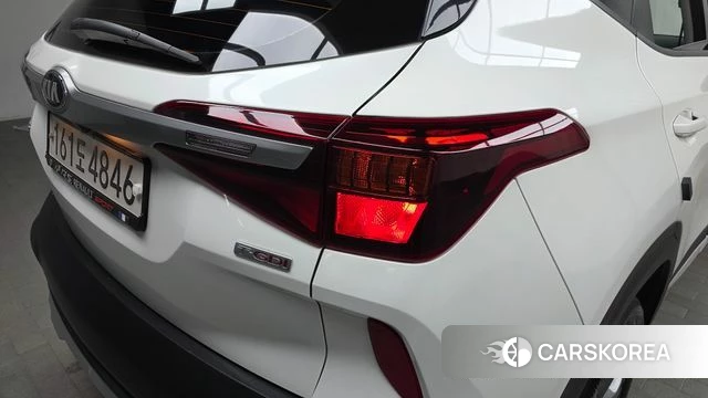 Kia Seltos id 4294399 из Кореи 15