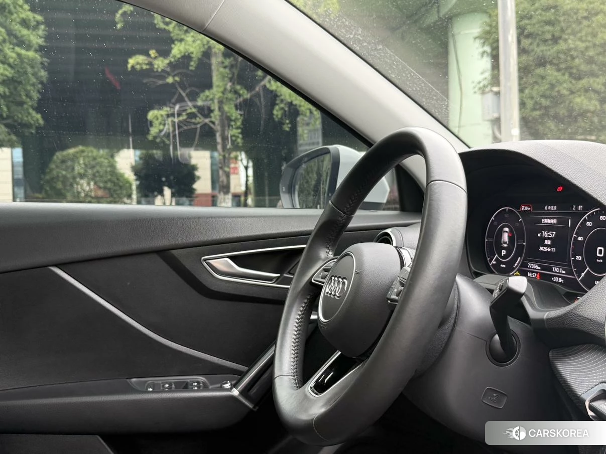 Audi Q2L e-tron id 4440613 из Китая 15