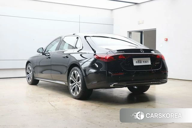Mercedes-Benz E-class id 3920176 из Китая 15