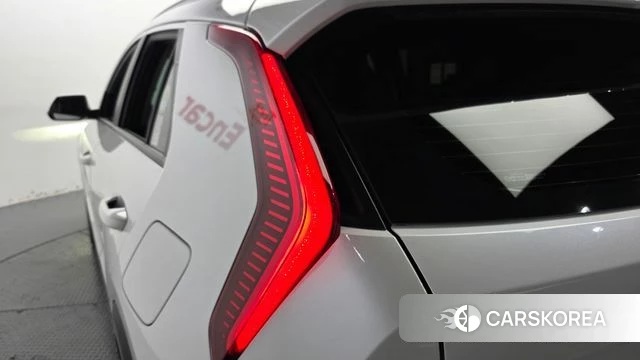 Kia Di Ol Nu Niro id 4880965 из Кореи 15