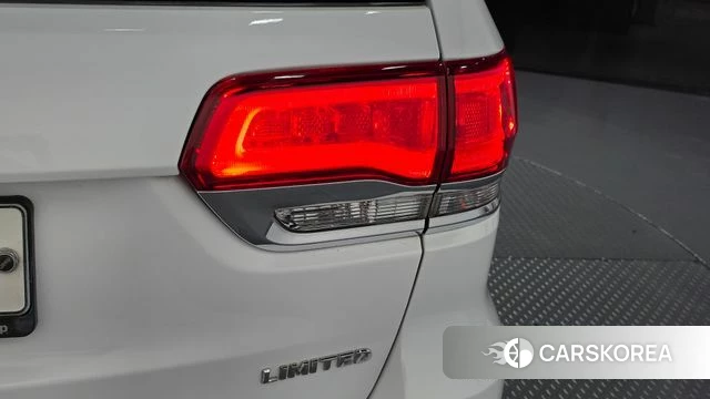 Jeep Grand Cherokee id 4677658 из Кореи 15
