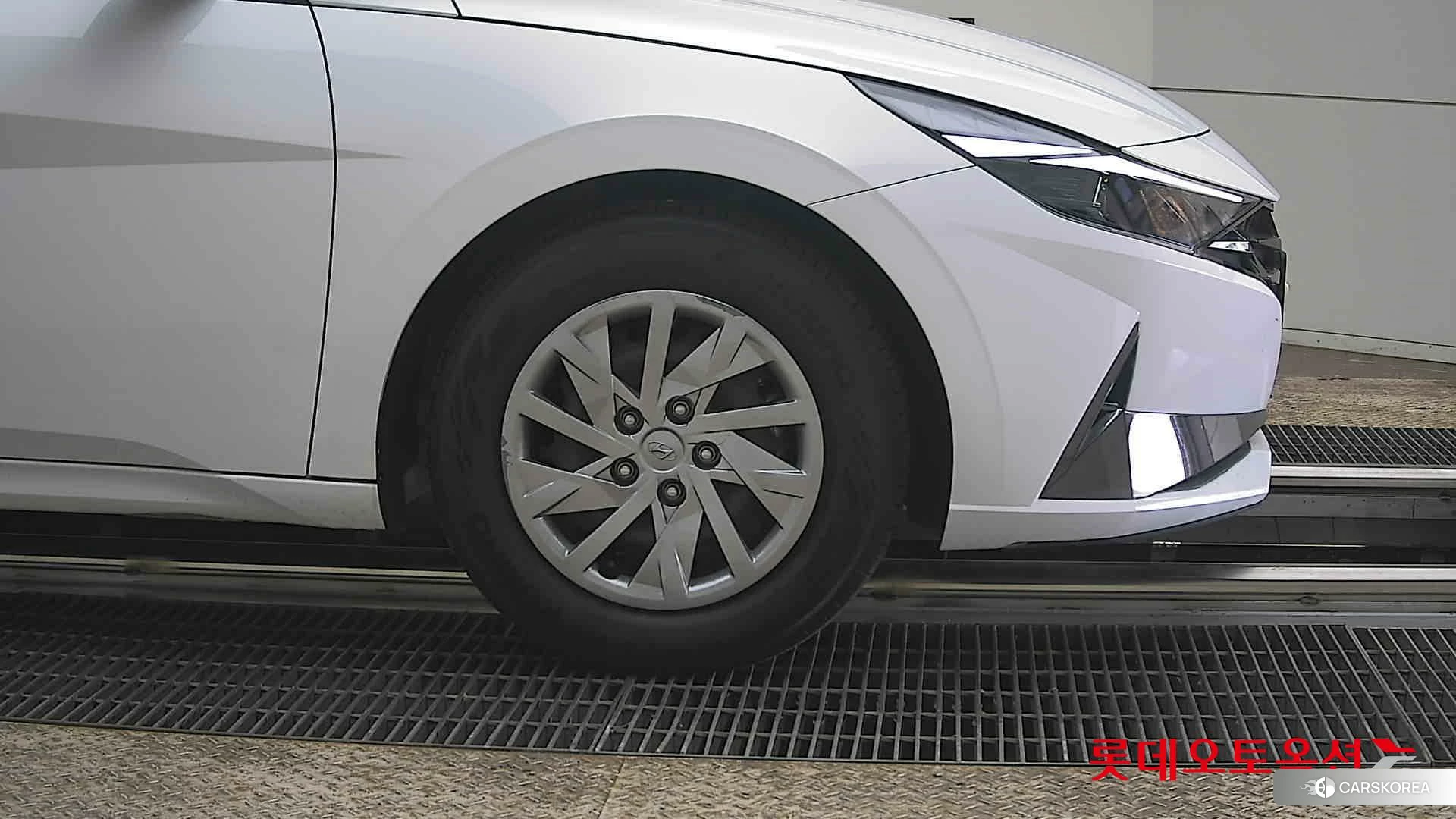 Hyundai Avante id 3869330 из Кореи 15