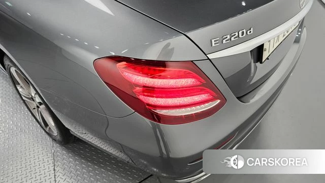 Mercedes-Benz E-Class W213 id 4424732 из Кореи 15