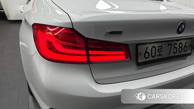 BMW 5 Series (G30) id 4403191 из Кореи 15