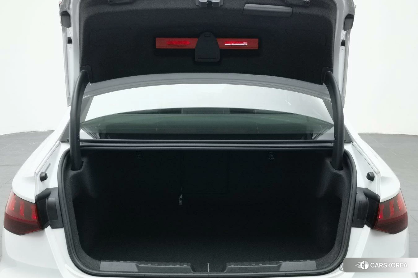 Audi A3 id 4419312 из Китая 15