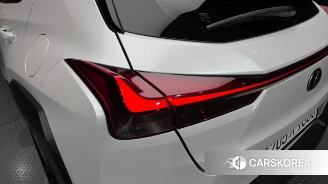 Lexus UX250h id 4322424 из Кореи 15