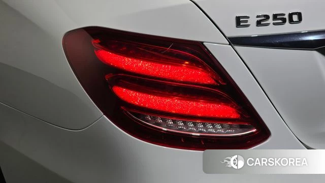 Mercedes-Benz E-Class W213 id 4519962 из Кореи 15
