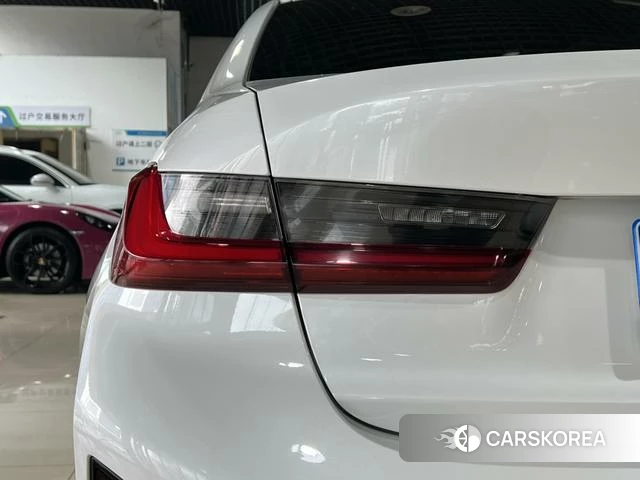 BMW 3 series id 4256814 из Китая 15