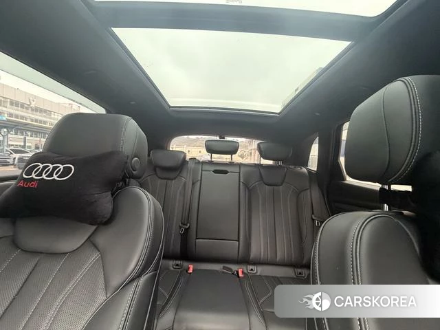 Audi Q5L id 4307720 из Китая 15