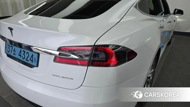Tesla Model S id 4490383 из Кореи 15