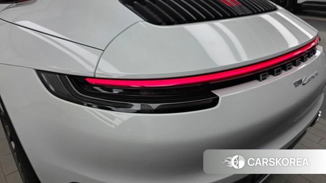 Porsche 911(992) id 4649976 из Кореи 15