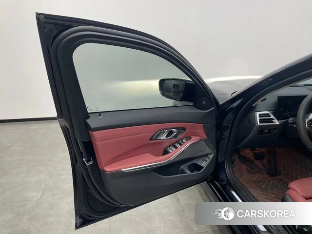 BMW 3 series id 4297933 из Китая 15
