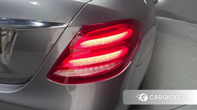 Mercedes-Benz E-Class W213 id 4746960 из Кореи 15