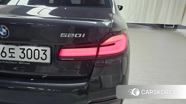 BMW 5 Series (G30) id 4463076 из Кореи 15