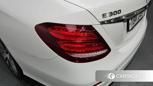 Mercedes-Benz E-Class W213 id 4318405 из Кореи 15