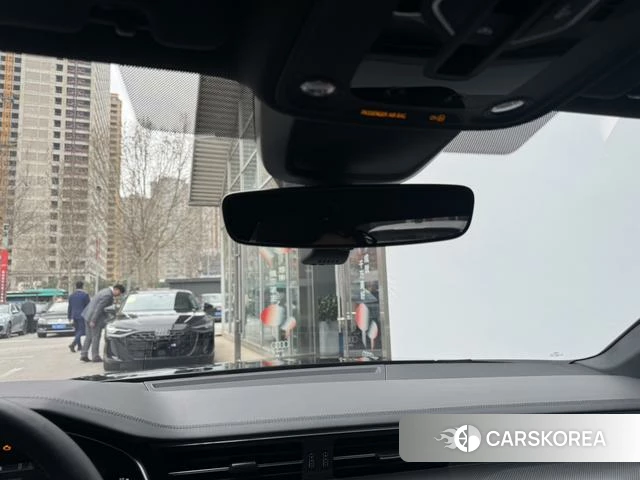 Audi A6L id 4275207 из Китая 15