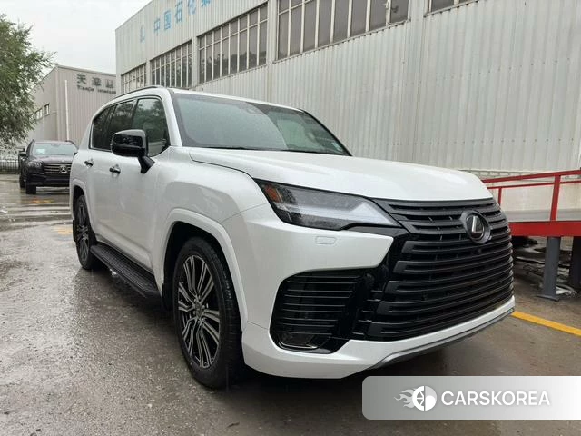 Lexus LX id 4275851 из Китая 15