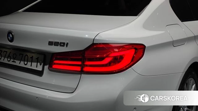 BMW 5 Series (G30) id 4770115 из Кореи 15