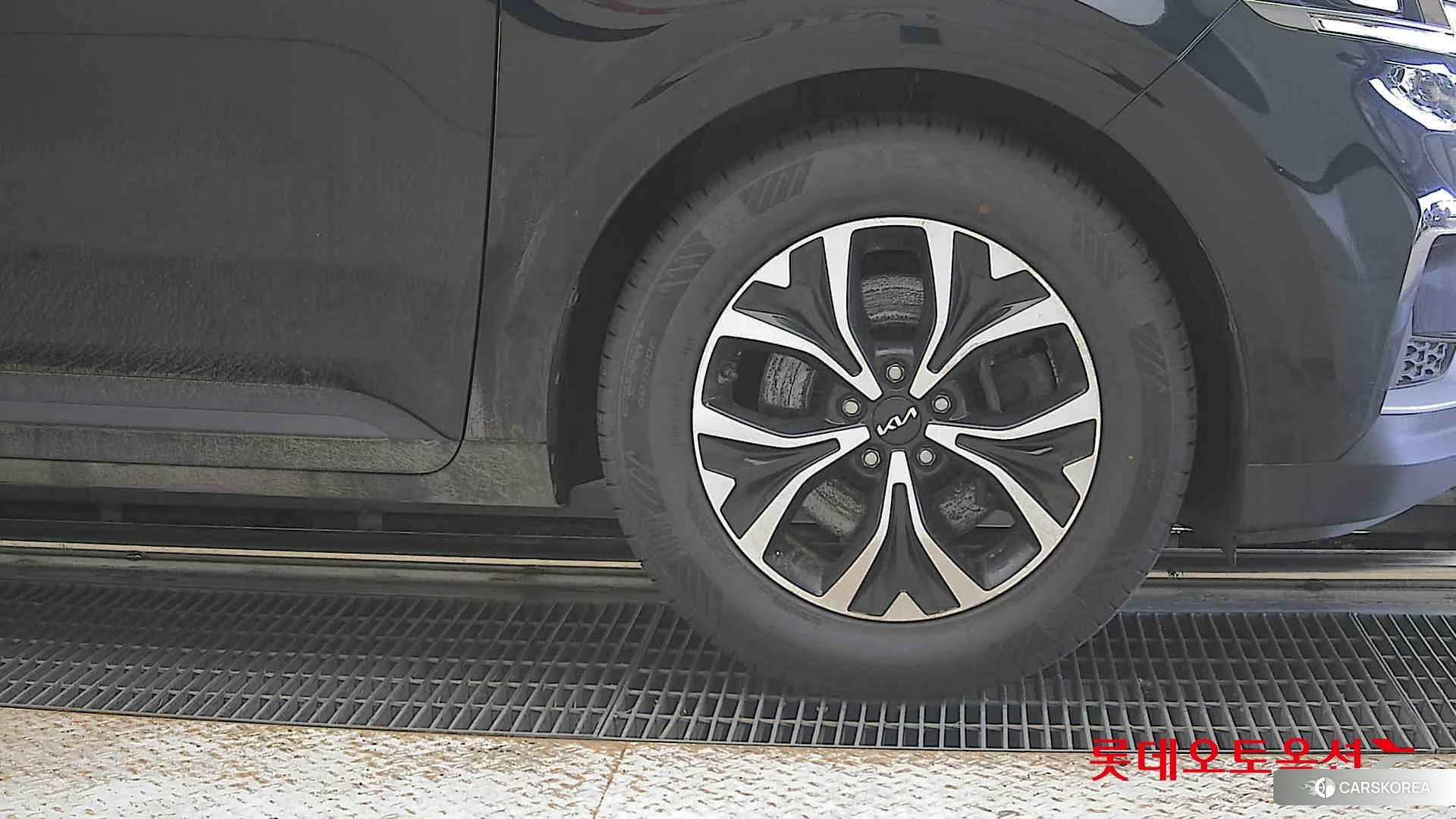 Kia Carnival id 4498434 из Кореи 15