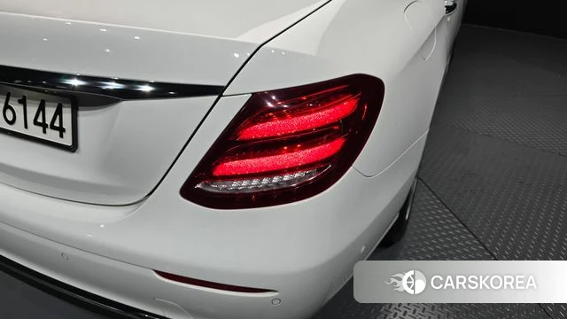 Mercedes-Benz E-Class W213 id 4311035 из Кореи 15