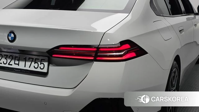 BMW 5 Series (G60) id 4432715 из Кореи 15