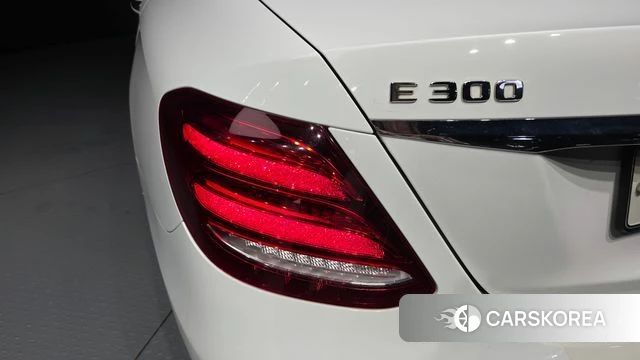 Mercedes-Benz E-Class W213 id 4562887 из Кореи 15