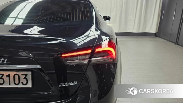 Maserati Ghibli id 4422937 из Кореи 15
